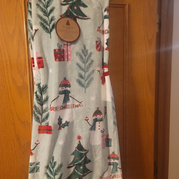 Christmas Throw - Picture 1 of 2
